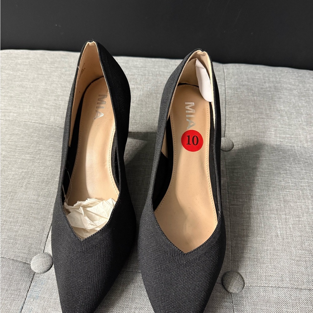 MIA Women's Classic Black Pumps